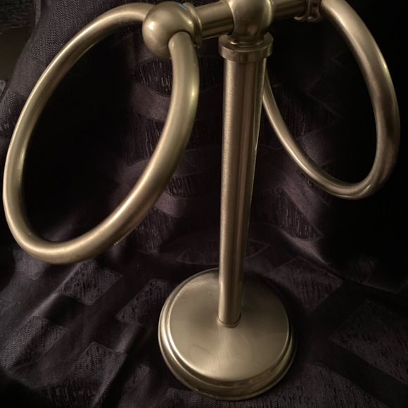 Springs Welshire Brushed Nickel Double Ring Towel - Picture 4 of 5